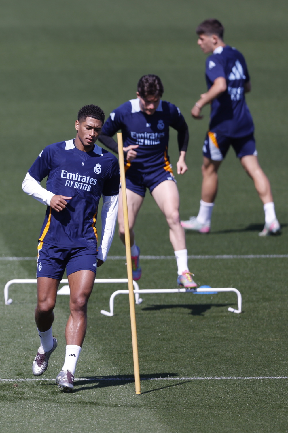 爱游戏登陆入口包含赛后切尔西备战西甲；门线救险细节曝光；态度坚定；团队化学反应显著的词条